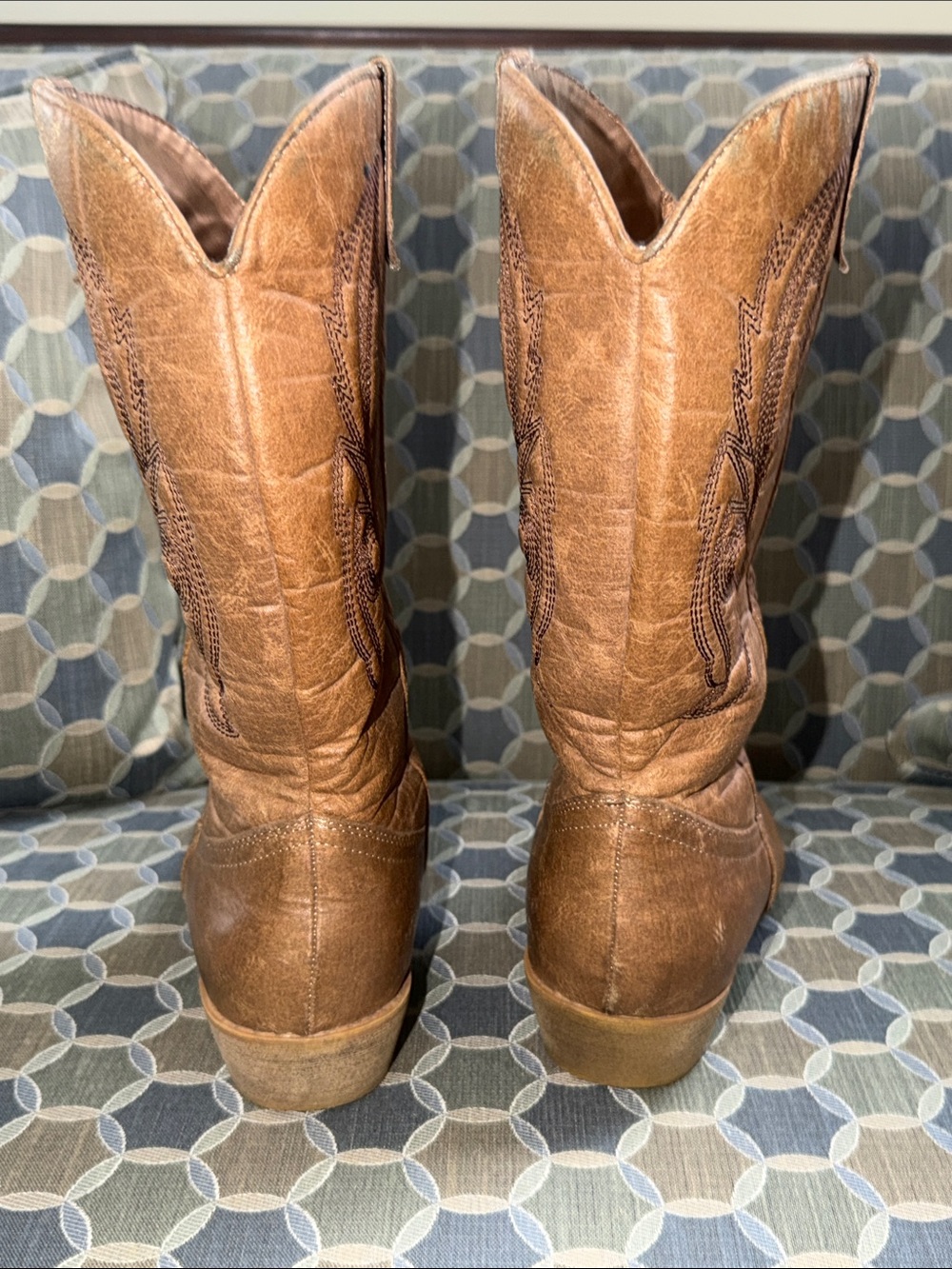 Women’s 10M Tan Embroidered Western Cowgirl Boots - Picture 5 of 10